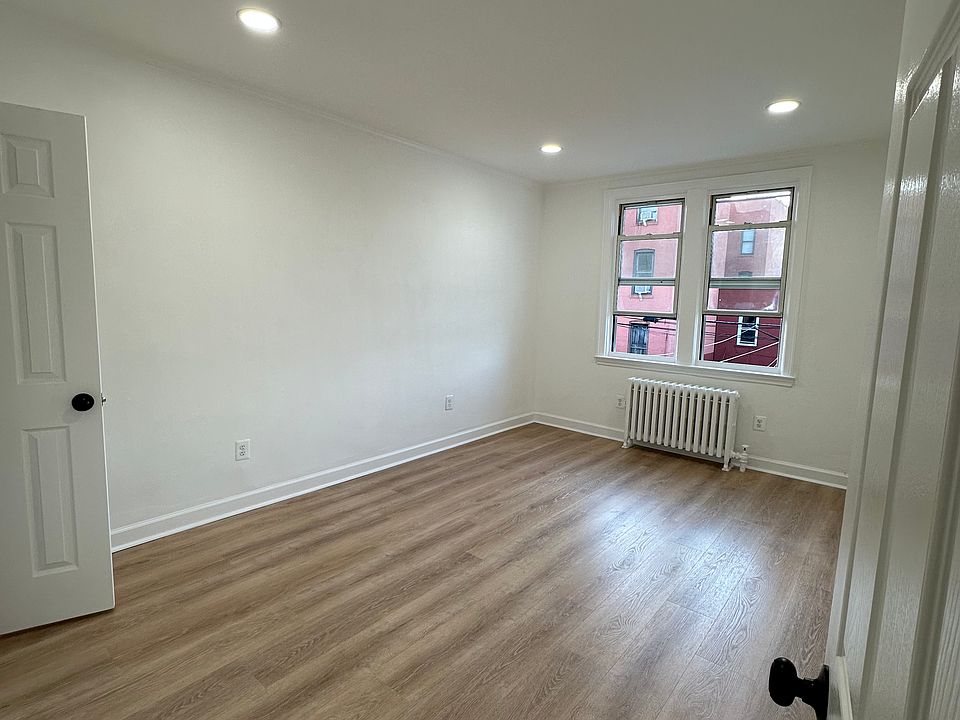 1st image of 2556 42nd St Floor 2