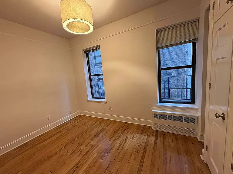 644 Amsterdam Ave #2P — Photo 3