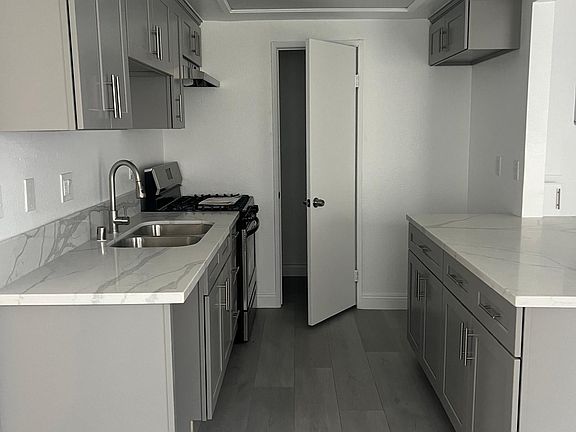 3rd image of 841 S Taylor Ave #9