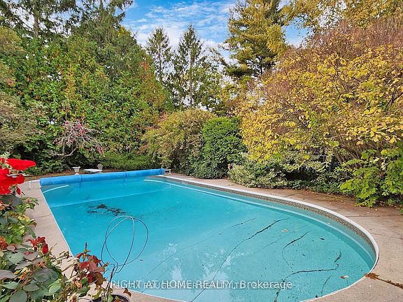 4th image of 148 Meadowvale Rd