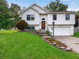 136 Joel Dr, Mogadore, OH 44260