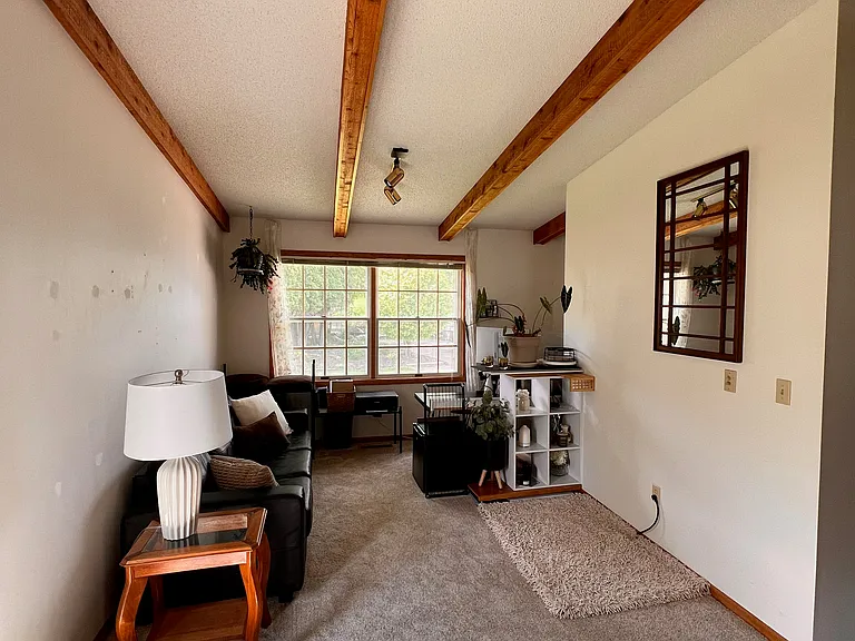 4045 Alberta Dr NE #1 — Photo 2