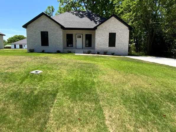 311 Davidson St, Tallassee, AL 36078