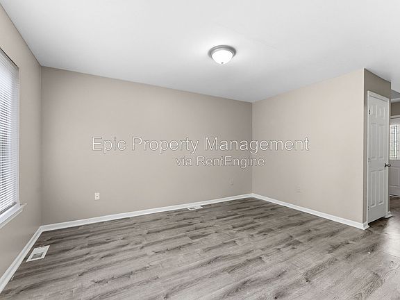 5th image of 473 N Hix Rd #473