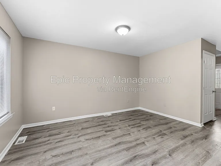 473 N Hix Rd #473 — Photo 5
