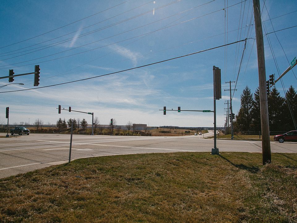 2nd image of 26222 W Belvidere Rd #A