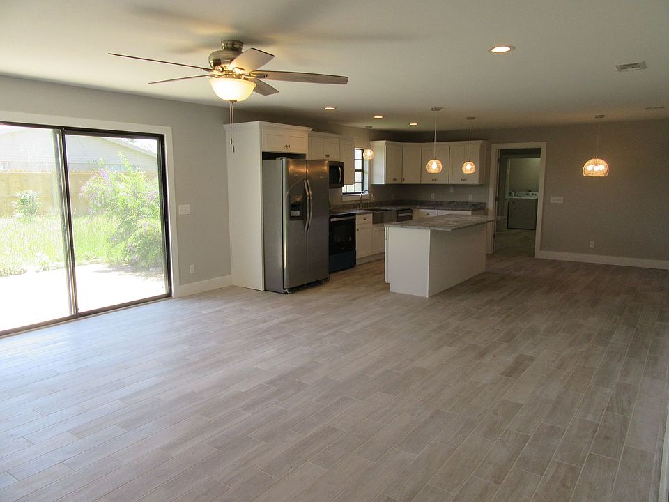 1st image of 2708 Amelia Ave