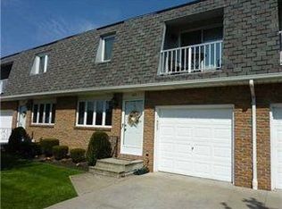 140 Rebecca Park, Buffalo, NY 14207