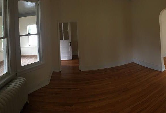 3rd image of 33 Ten Eyck Ave #2