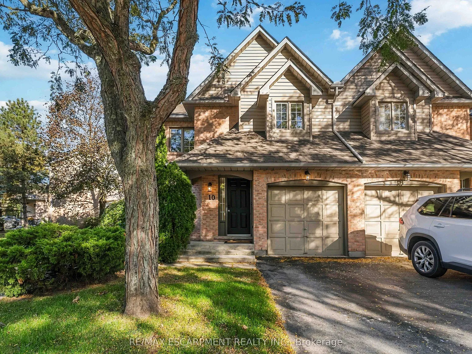 3 bed, $3,200 — Photo 1