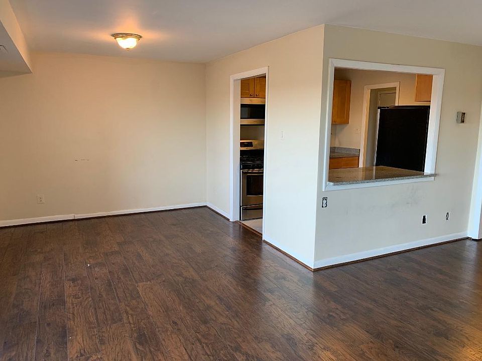 2nd image of 3100 S Manchester St APT 608