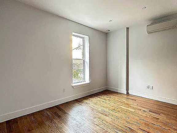 3rd image of 791 Sterling Pl APT 1J