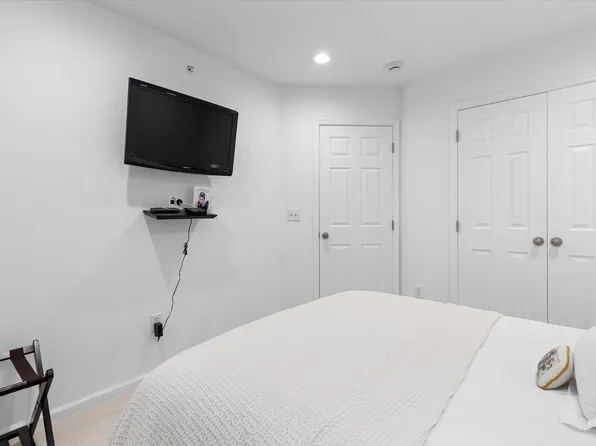 27 Creekside Court image 22 of 37