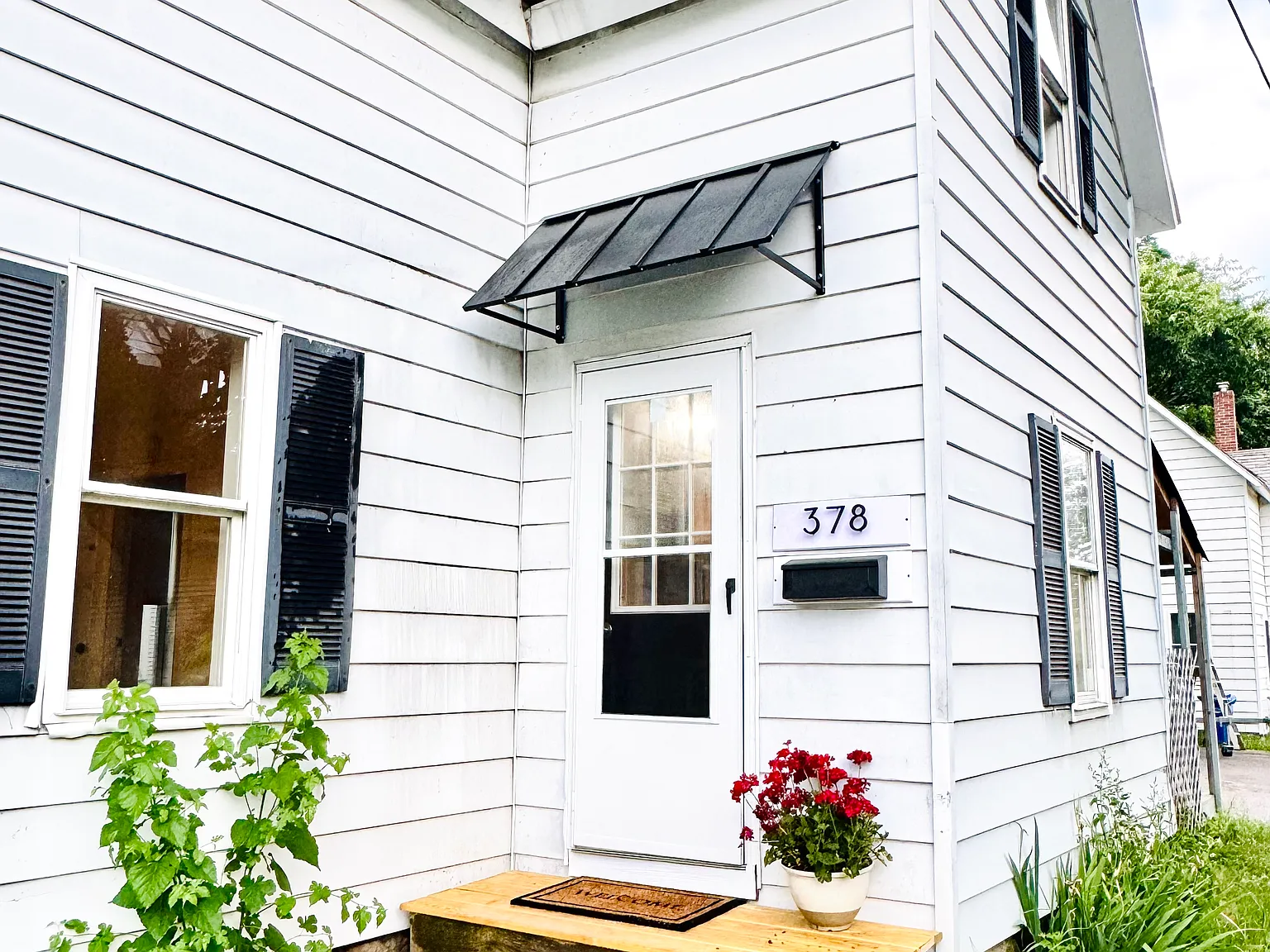 378 North Ave — Photo 1