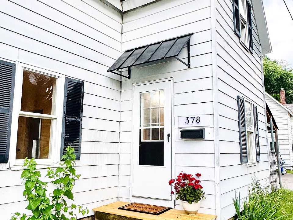 378 North Ave