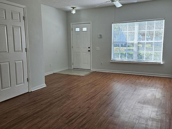 3rd image of 12311 KENSINGTON LAKES Drive #1102