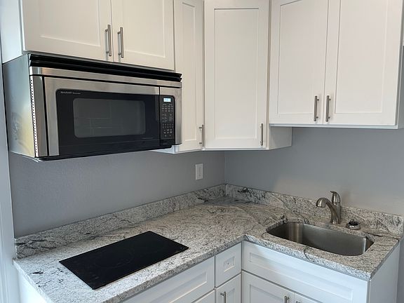 2nd image of 4418 Gandy Cir #1