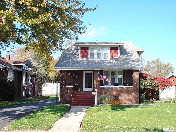 2nd image of 725 W Losey St