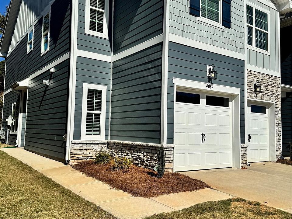 1st image of 4069 Port Richmond Ave #16