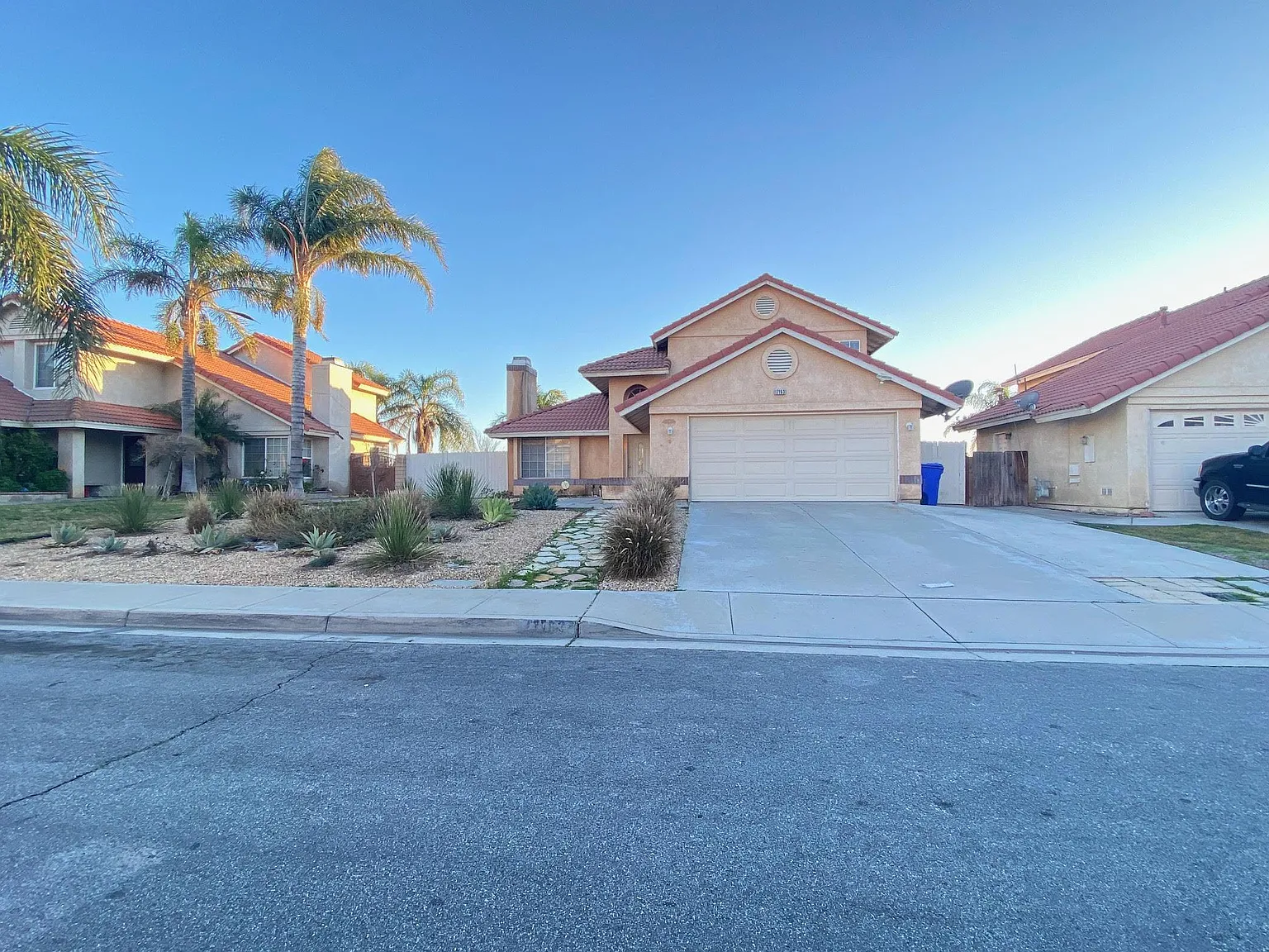 4 bed, 1699 sqft, $3,495 — Photo 1