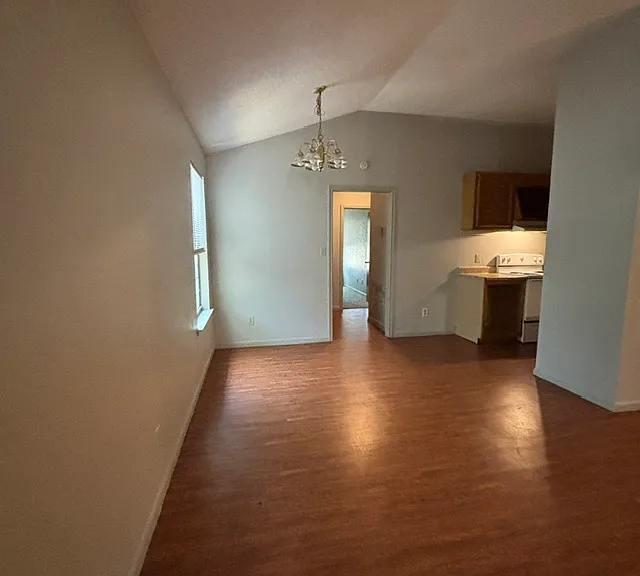 1005 Dartmouth Ave — Photo 4