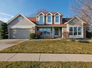 208 Jefferson Circle Dr, Fenton, MO