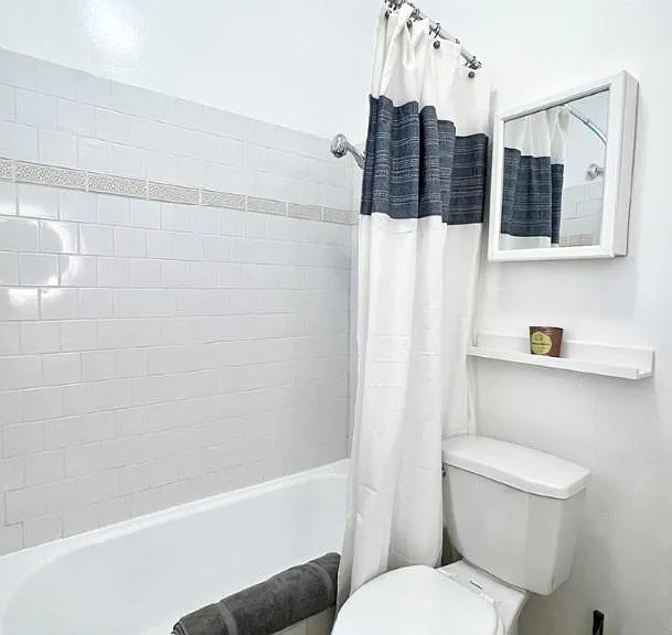 132 S Bedford Dr #207 — Photo 8
