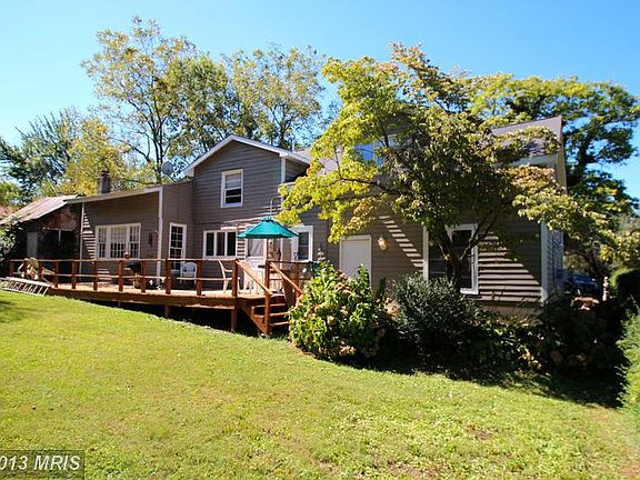 2nd image of 4217 Bragg St