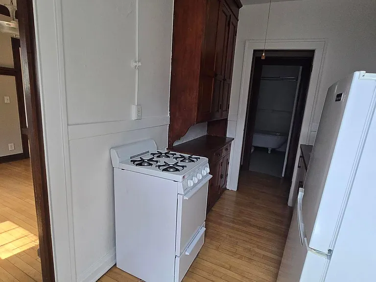 1 bed, 1.0 bath, 700 sqft, $1,095 — Photo 14