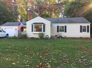 8 Leemond St, Wilbraham, MA 01095