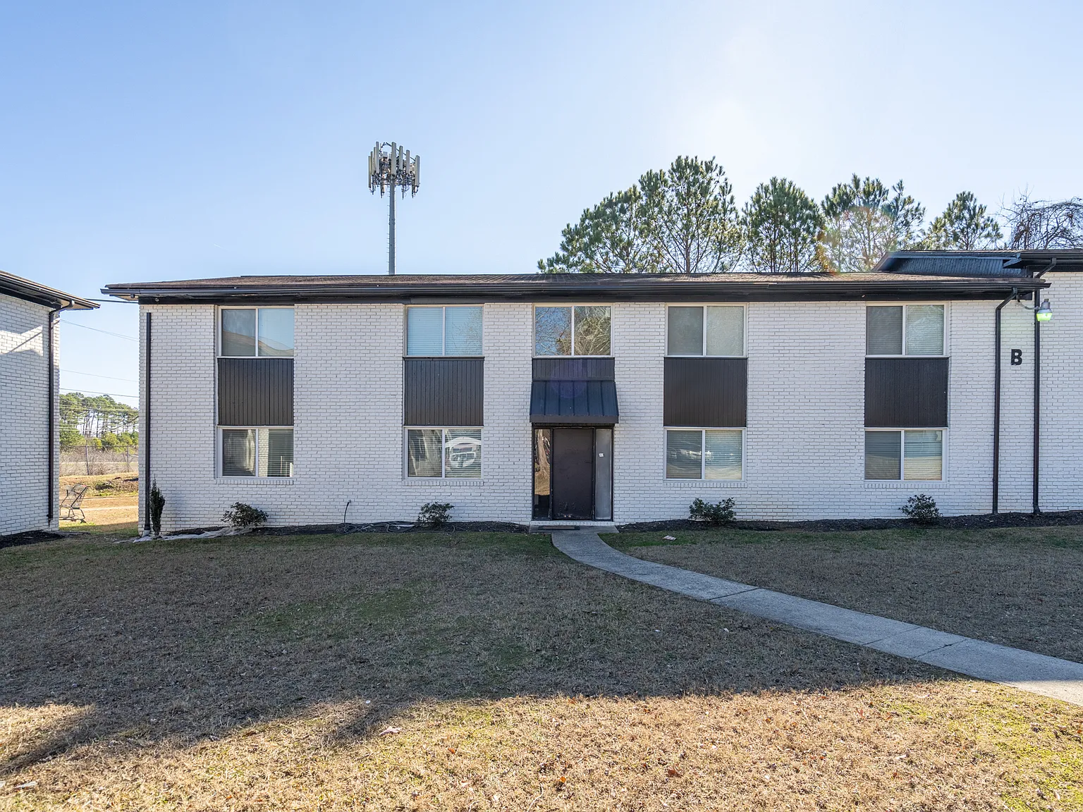 2 bed, 850 sqft, $1,395 — Photo 1