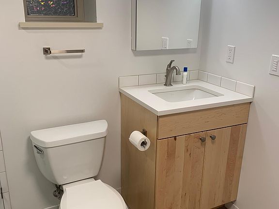 5th image of 5518 6th Ave NW #B