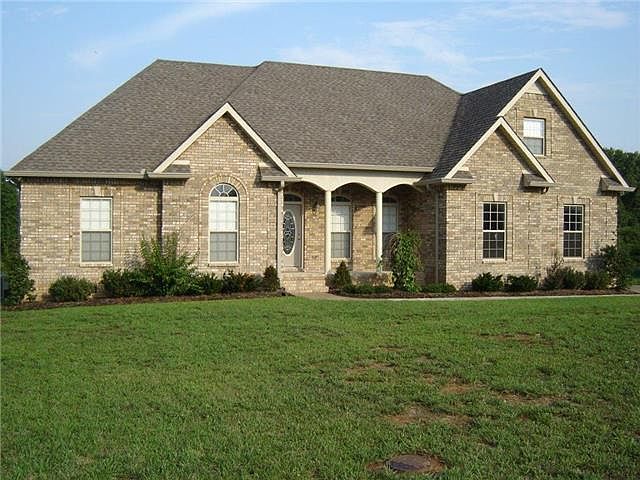 1st image of 106 Hummingbird Ln