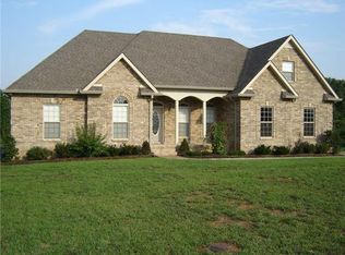 106 Hummingbird Ln, Shelbyville, TN 37160