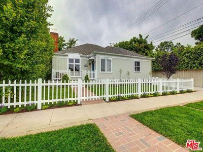 12167 Leven Ln, Los Angeles, CA, 90049