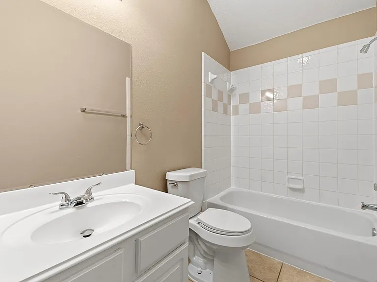 11822 Green Willow Falls Dr — Photo 17
