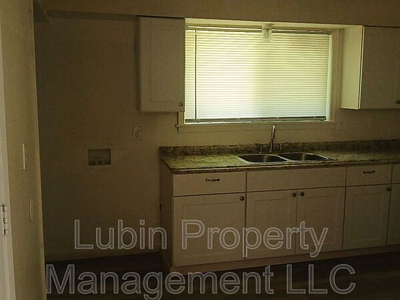 2nd image of 3395 Mountain Terrace St
