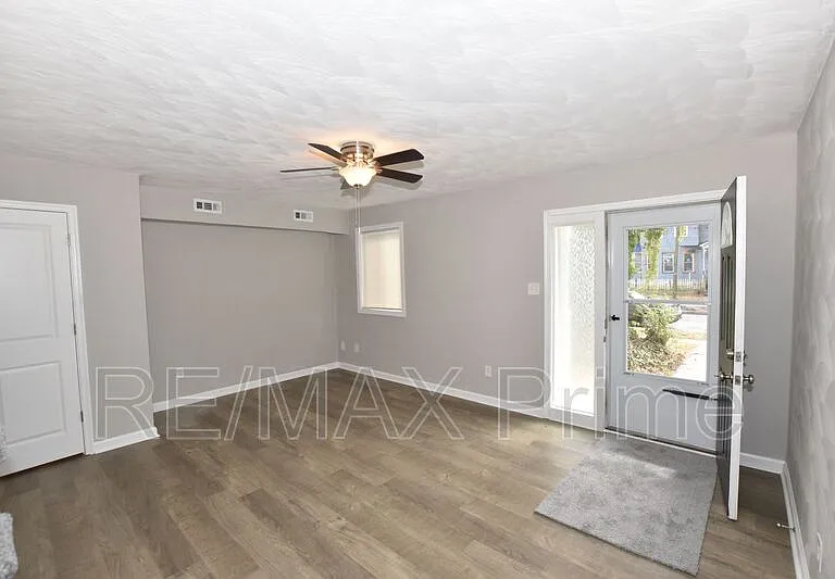1324 38th St — Photo 3