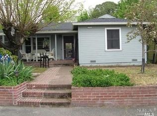 2340 N Slater St, Santa Rosa, CA 95404