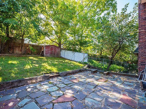 3rd image of 287 Highland Ave