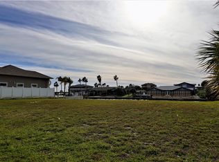 343 Bayside Dr, Port Aransas, TX 78373