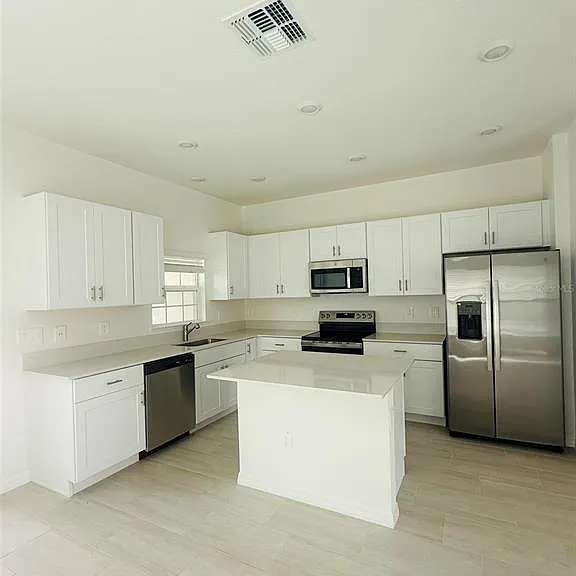 10812 Itchetucknee Way — Photo 3