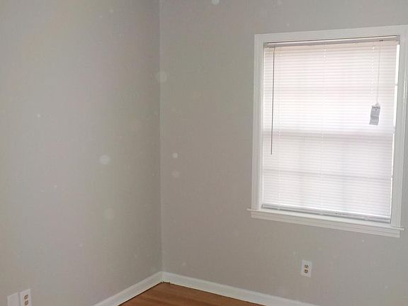 4th image of 1715 Santa Clara Ave