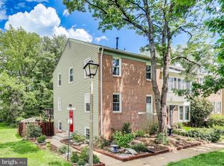 5518 Kendrick Ln, Burke, VA 22015