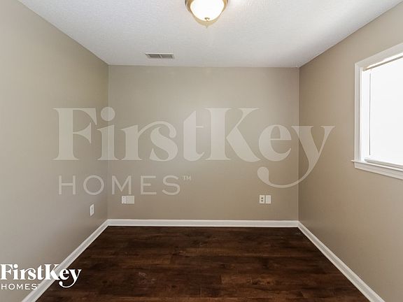 5th image of 6077 Southampton Dr