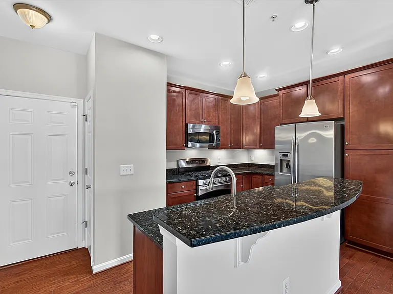 43845 Centergate Dr — Photo 12