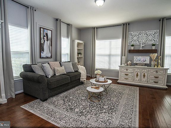 2nd image of 10215 Osage Dr