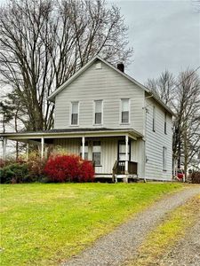 2597 Leesburg Grove City Rd, Volant, PA, 16156