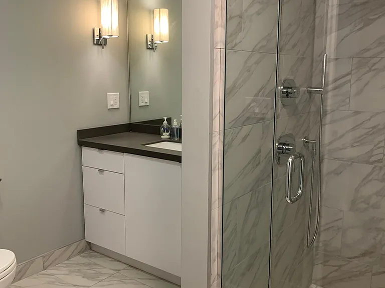 408 E 8th St #3A — Photo 21