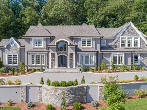 21 Quarry Mountain Ln, Montville, NJ 07045